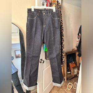 COPY - NWOT Ariat premium Italian line denim. High rise with sim boot cut.
